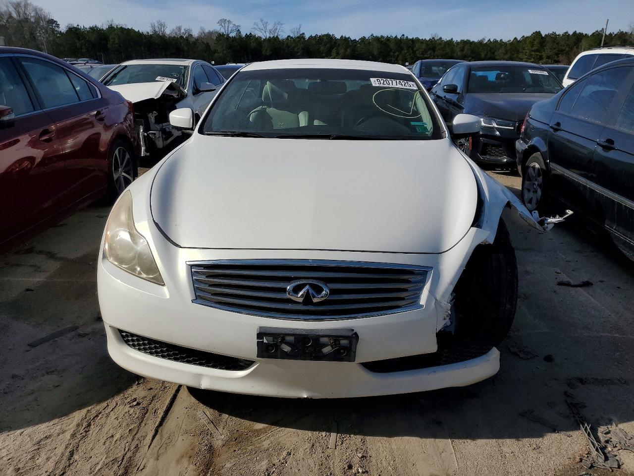 2010 Infiniti G37 Base - Image 5