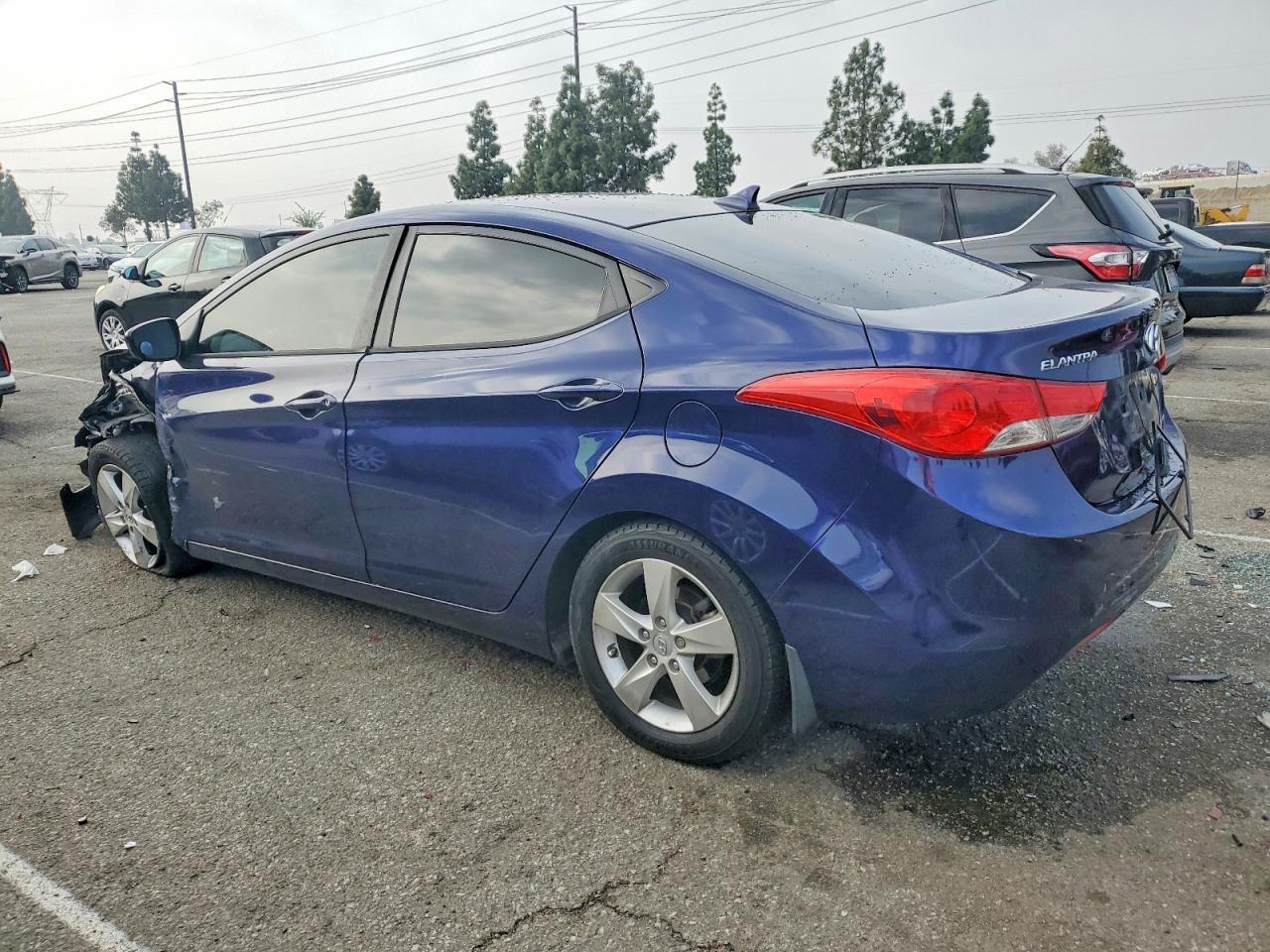 2013 Hyundai Elantra Gls - Фото 2