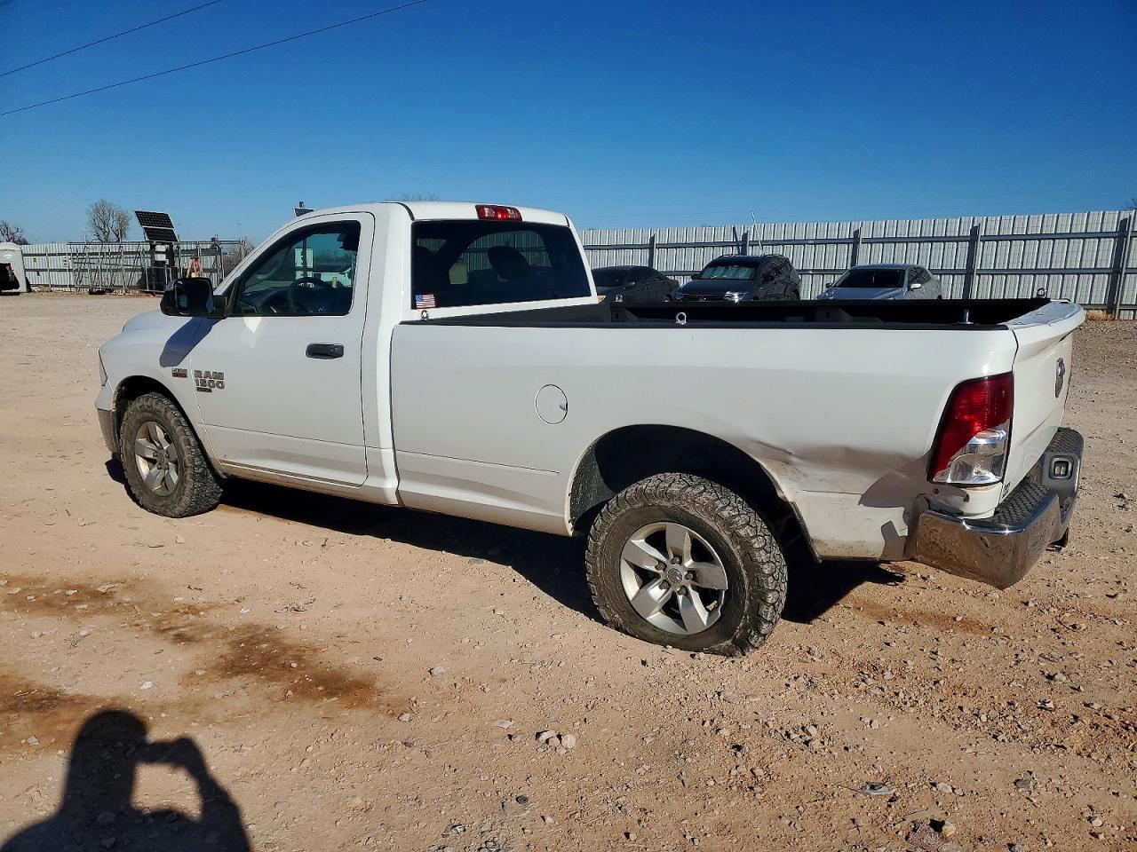 2019 Ram 1500 Classic Tradesman - Фото 2