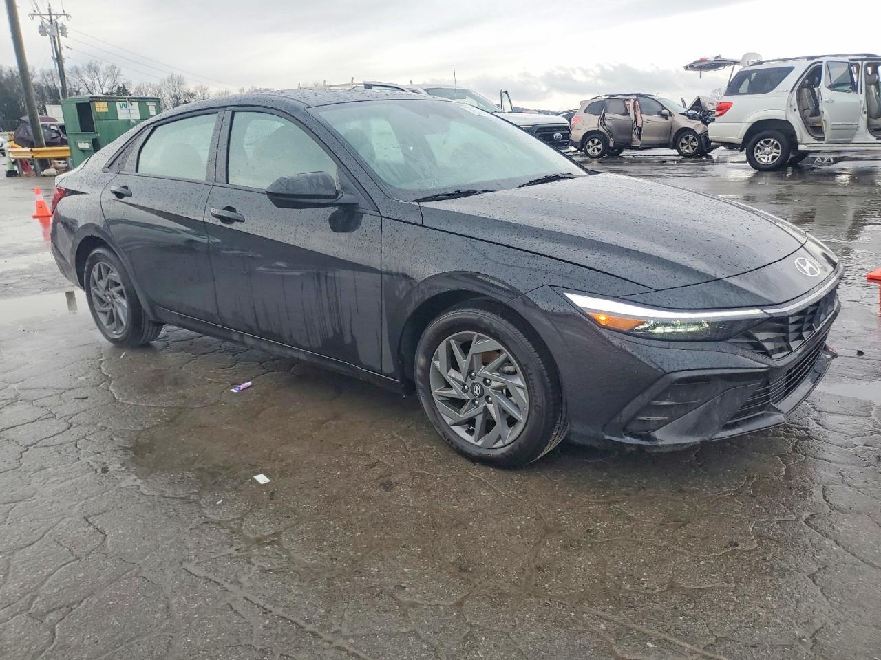 2025 Hyundai Elantra Blue - Фото 4