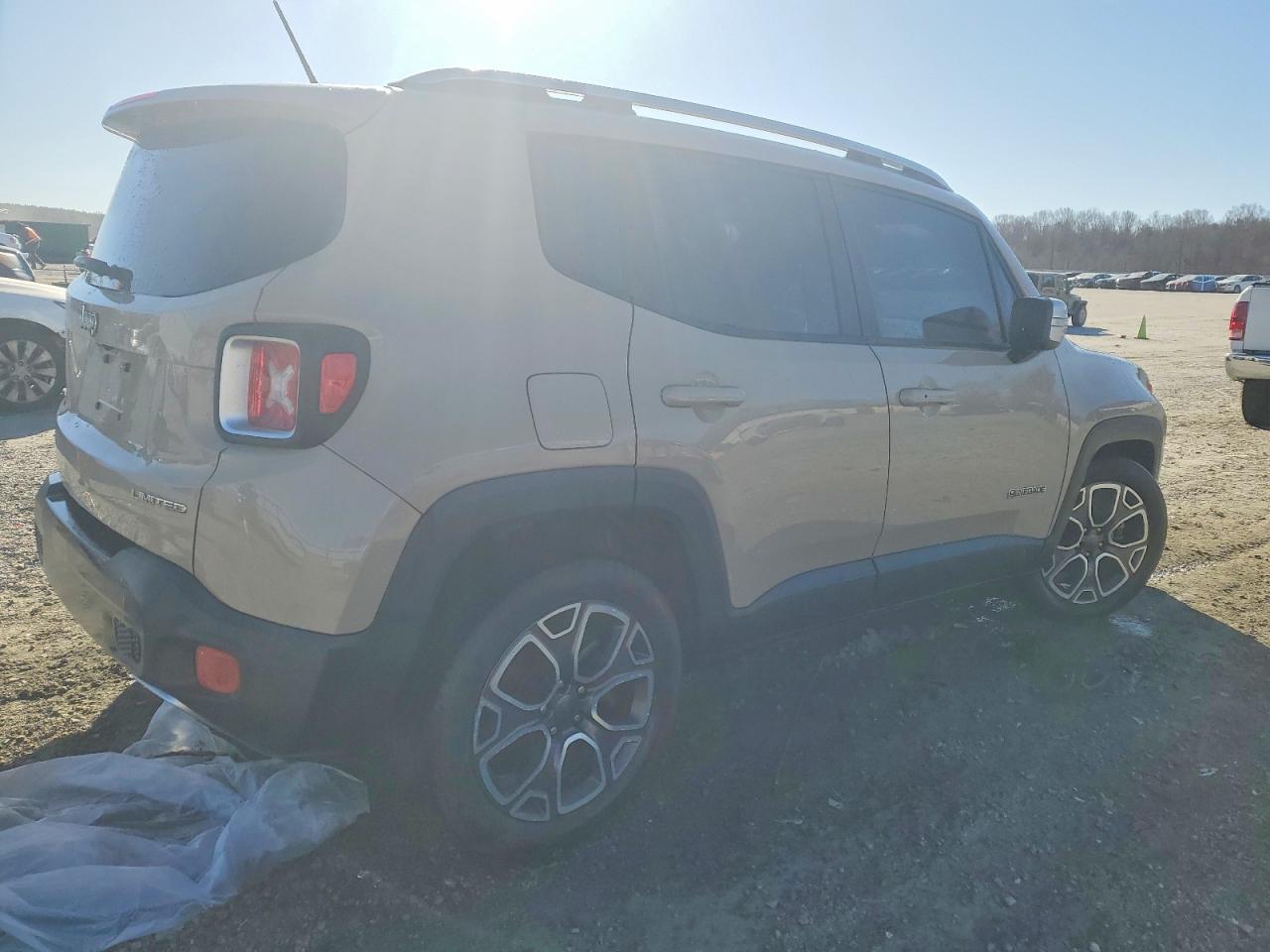 2016 Jeep Renegade Limited - Image 3