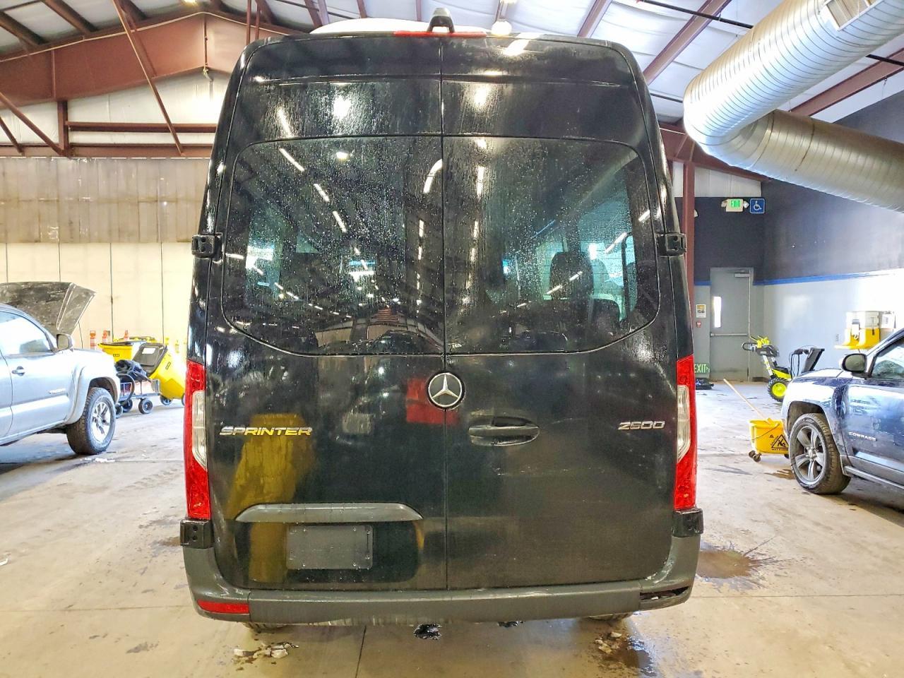 2025 Mercedes-Benz Sprinter 2500 - Image 6