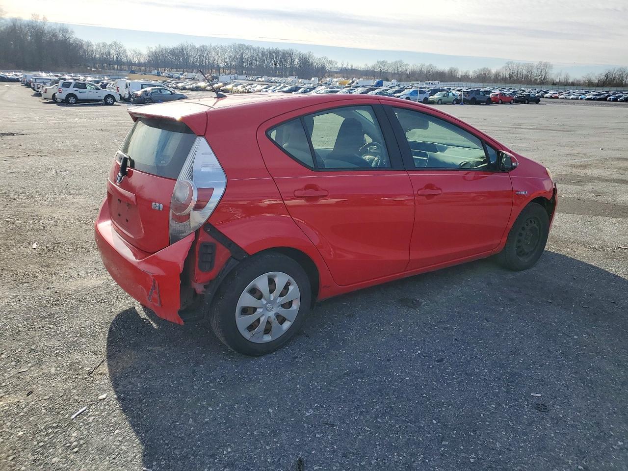 2012 Toyota Prius C - Фото 3