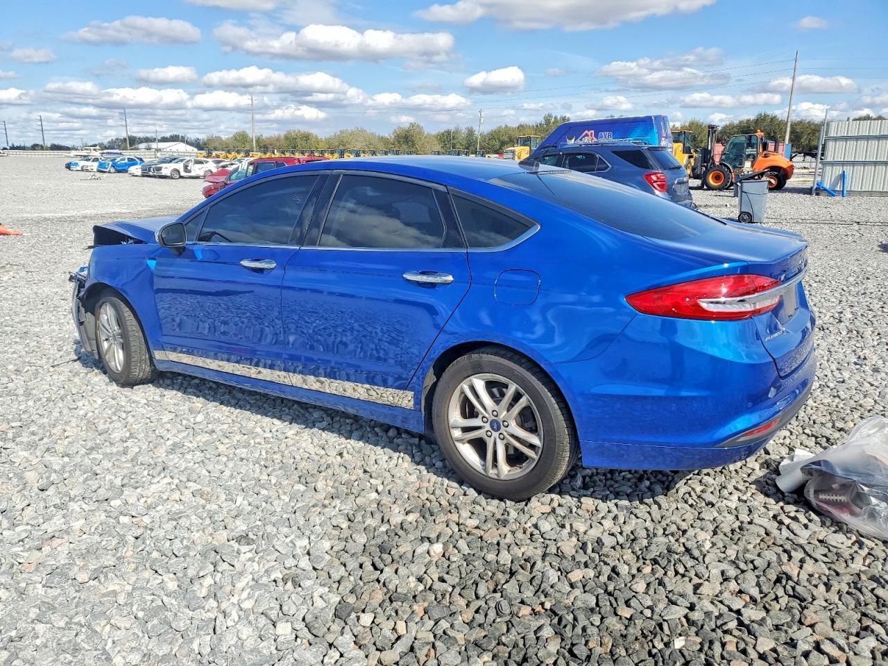 2018 Ford Fusion Se - Фото 2