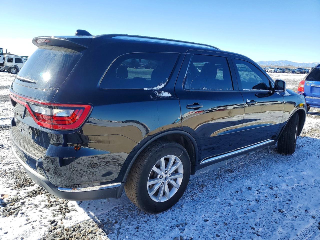 2023 Dodge Durango Sxt - Image 3