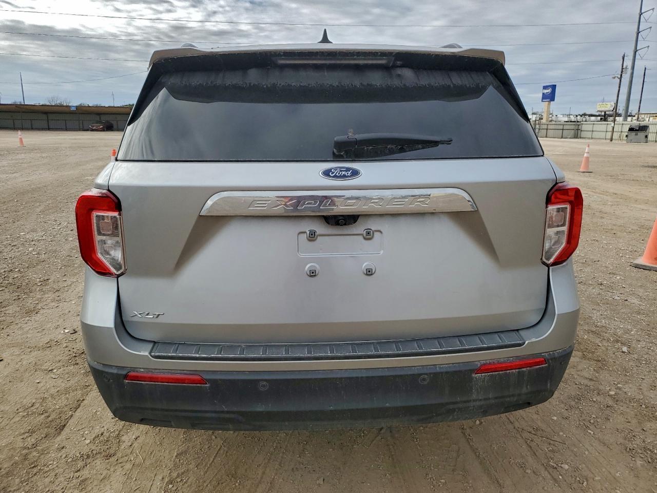 2021 Ford Explorer Xlt - Image 6