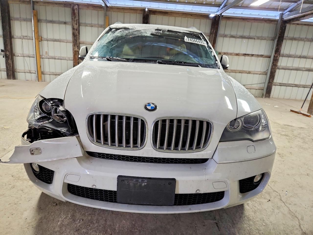 2011 BMW X5 xDrive50I - Image 5