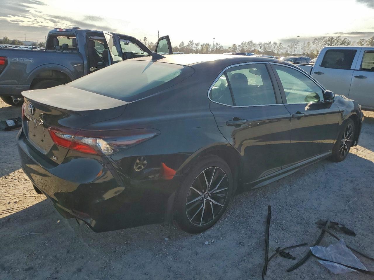 2023 Toyota Camry Se Night Shade - Фото 3