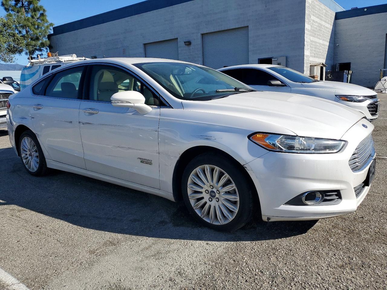 2015 Ford Fusion - Фото 4