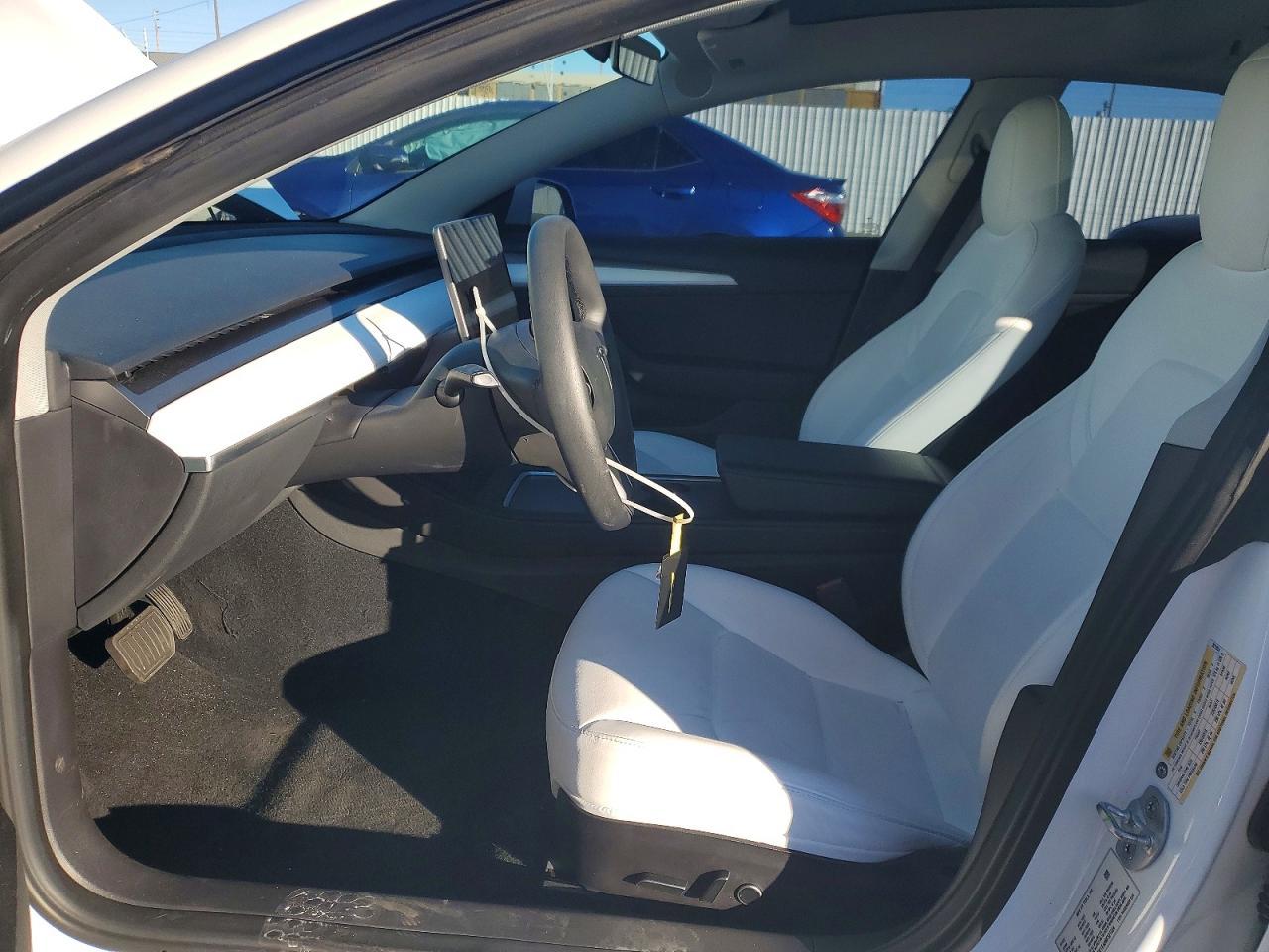 2022 Tesla Model 3 - Фото 7