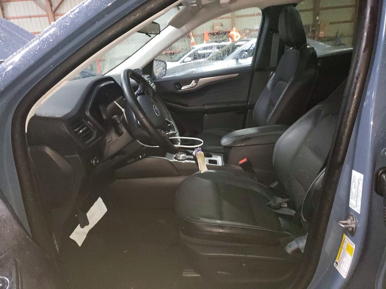 2025 Ford Escape - Image 7