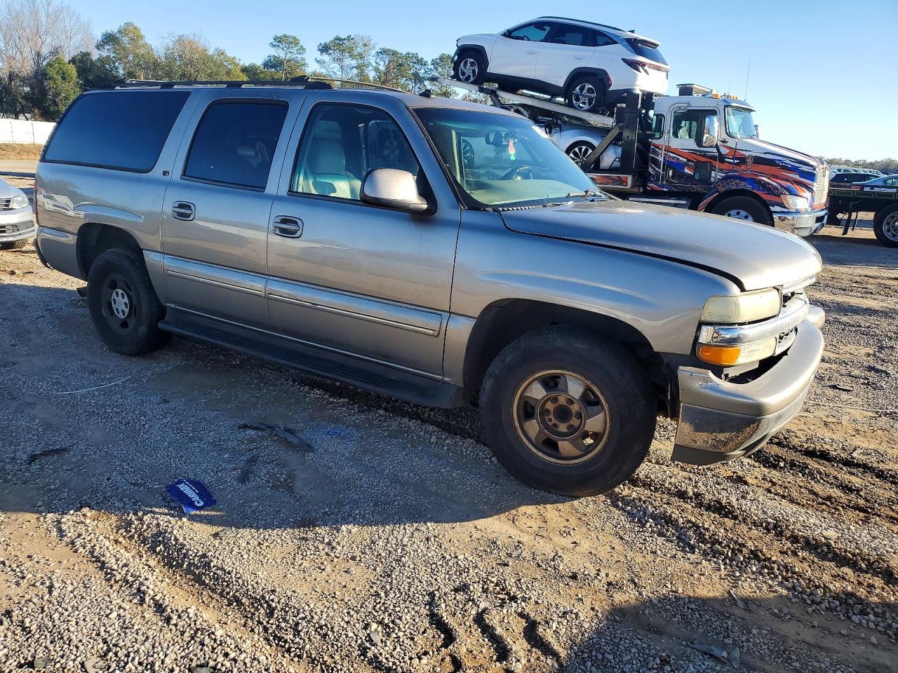 2003 Chevrolet Suburban - Фото 4