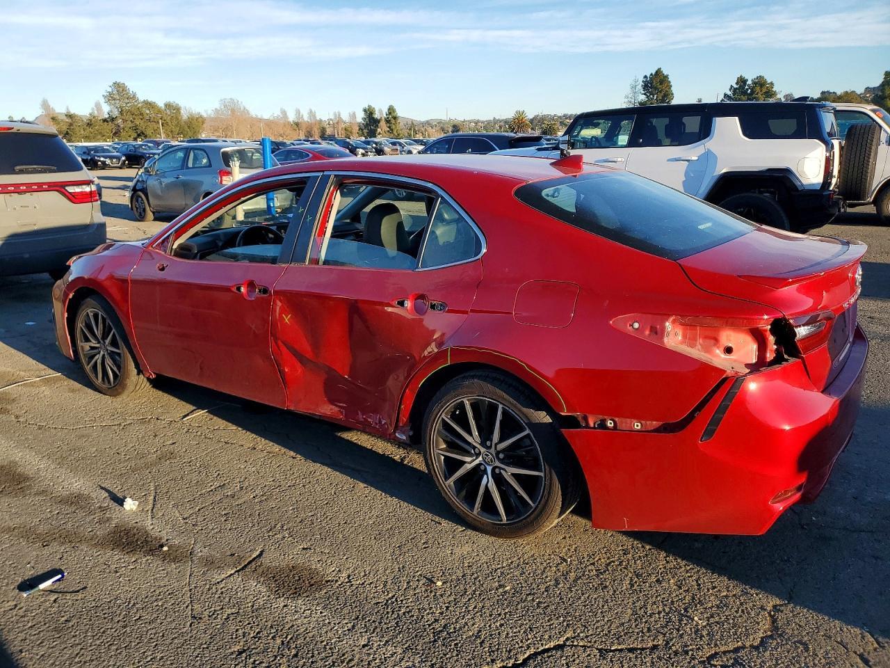 2021 Toyota Camry Se - Фото 2