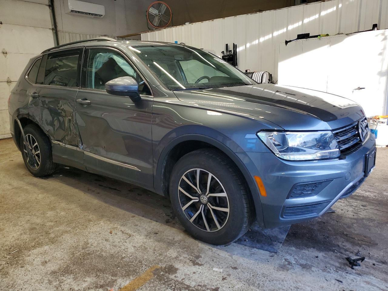 2021 Volkswagen Tiguan Se - Фото 4