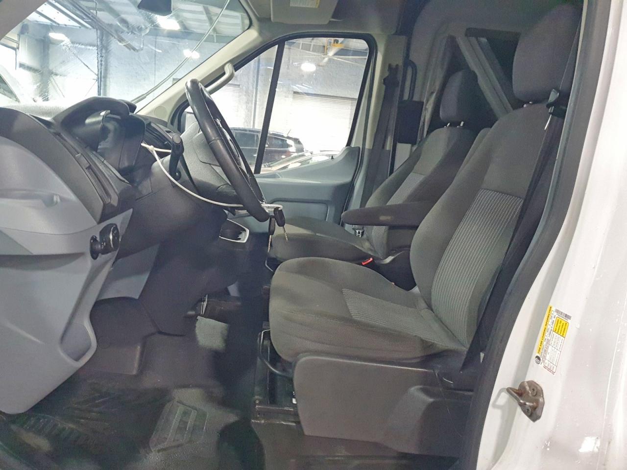 2015 Ford Transit Cargo Van T- - Фото 7