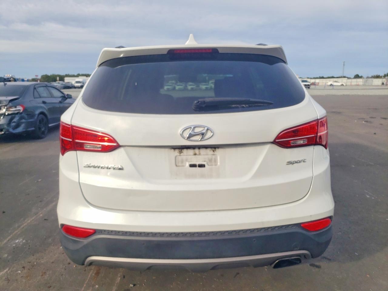 2016 Hyundai Santa Fe Sport - Image 6