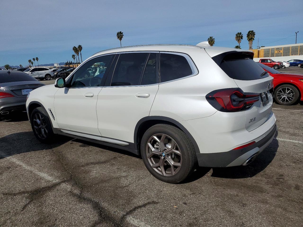 2023 BMW X3 Sdrive30I - Фото 2