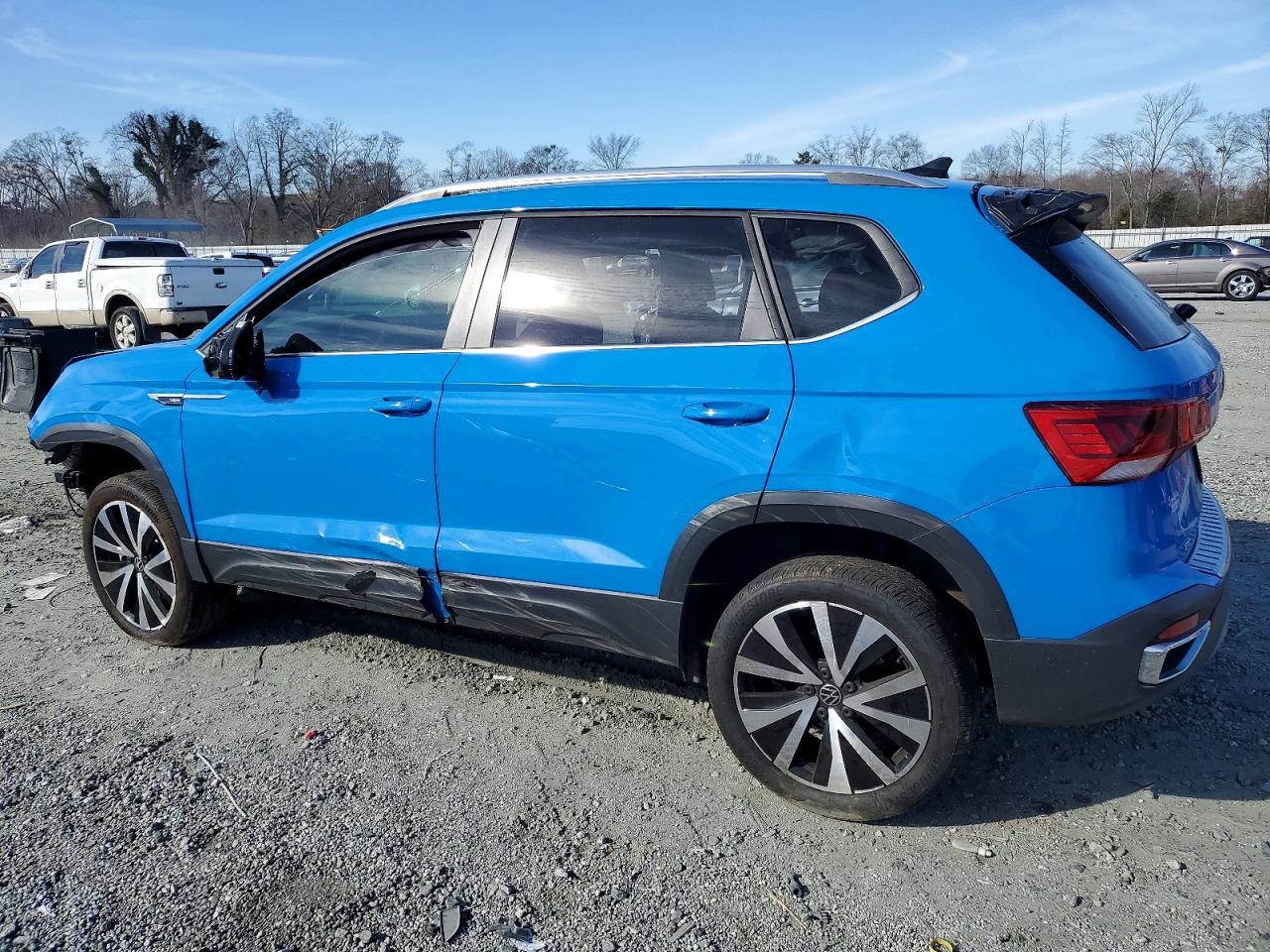 2023 Volkswagen Taos - Фото 2