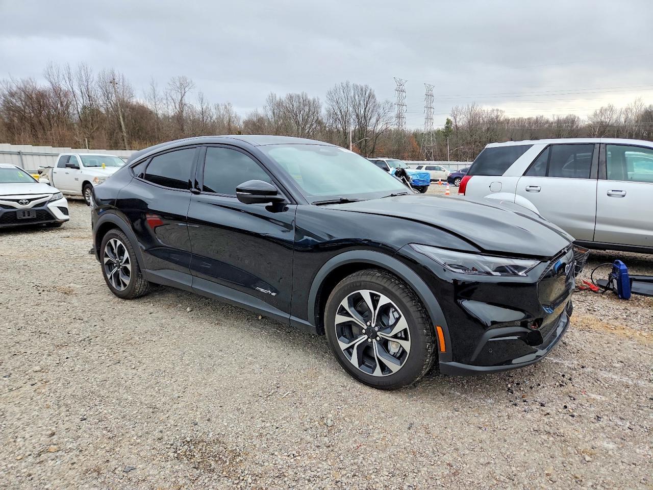2025 Ford Mustang Mach-E Select - Фото 4