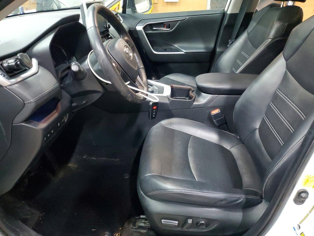 2022 Toyota Rav4 Limited - Фото 7