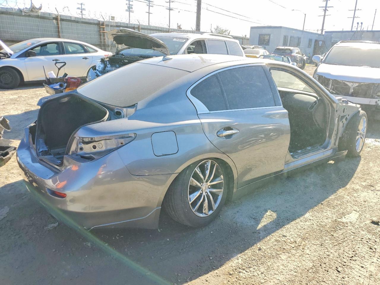 2015 Infiniti Q50 Base - Image 3