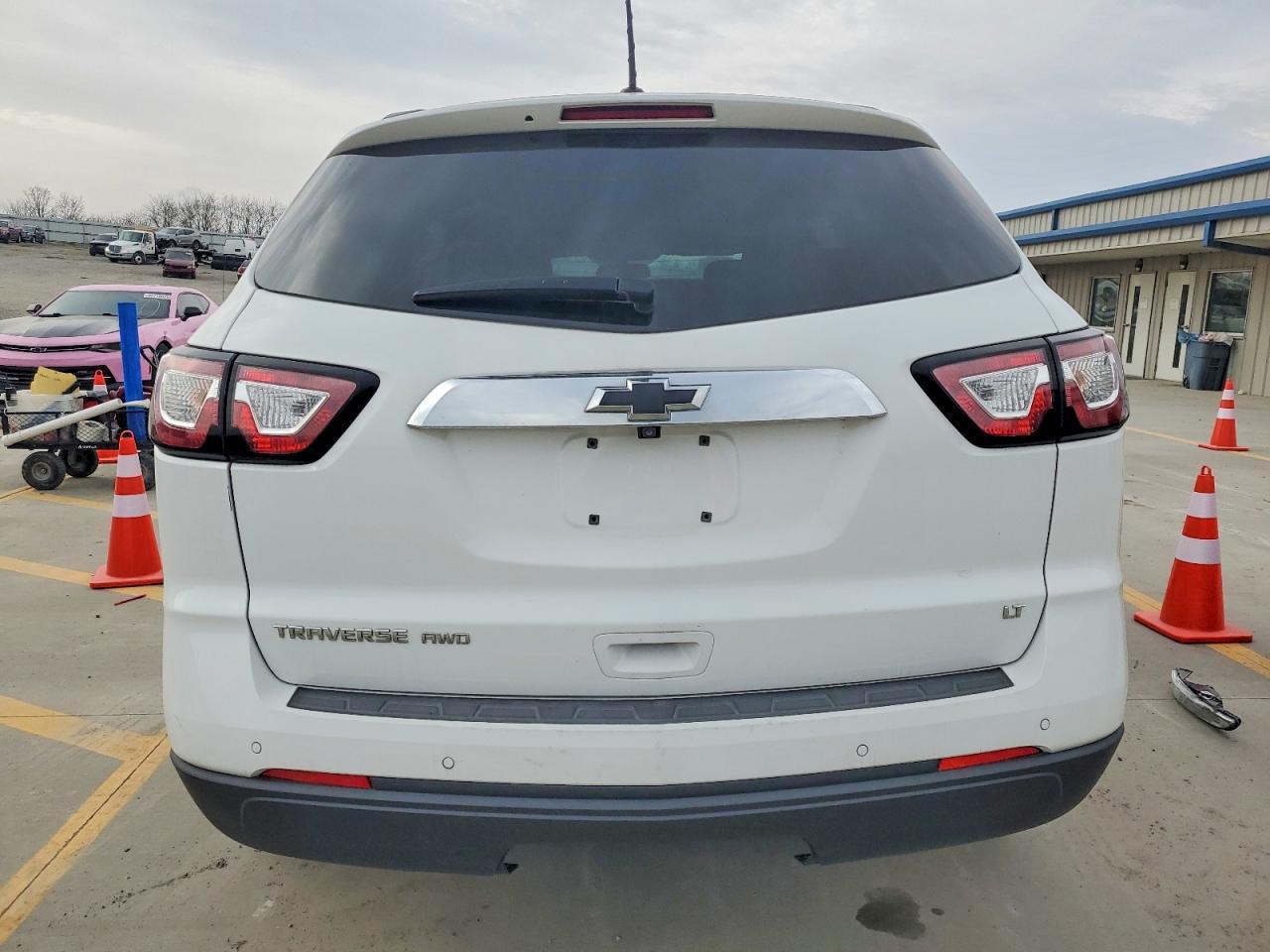 2017 Chevrolet Traverse Lt - Image 6
