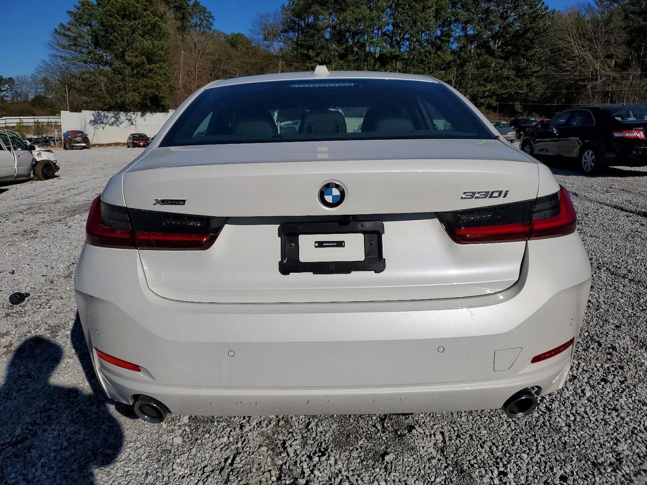 2025 BMW 330Xi - Фото 6