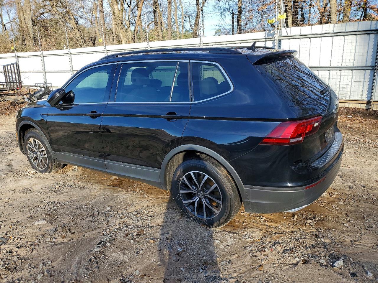 2019 Volkswagen Tiguan Se - Фото 2