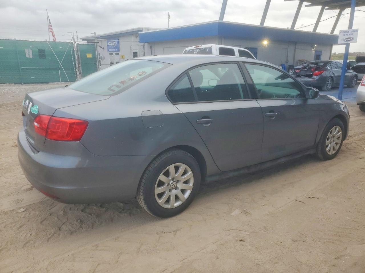 2012 Volkswagen Jetta Base - Фото 3