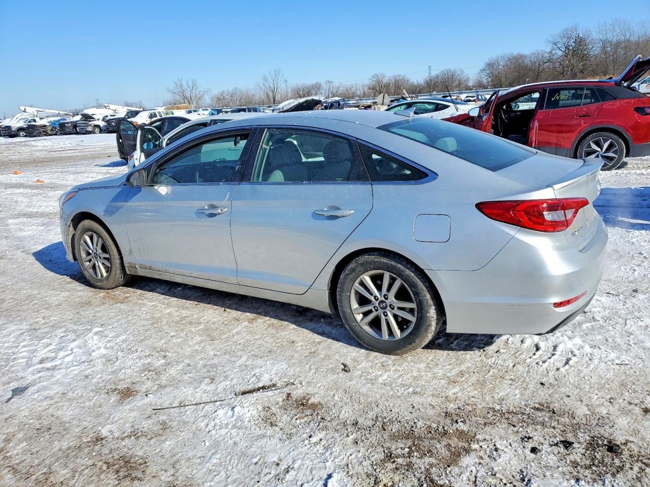2017 Hyundai Sonata Se - Image 2