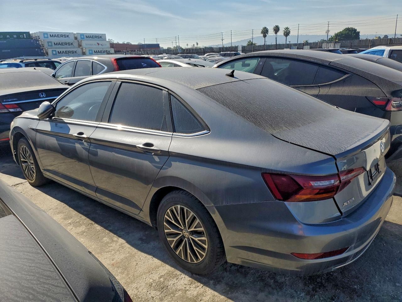 2019 Volkswagen Jetta - Фото 2