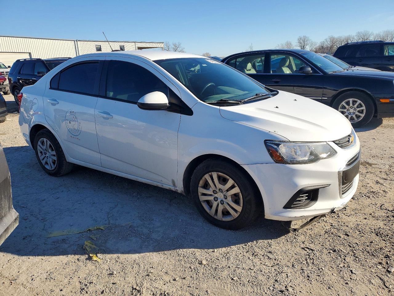 2017 Chevrolet Sonic Ls - Фото 4