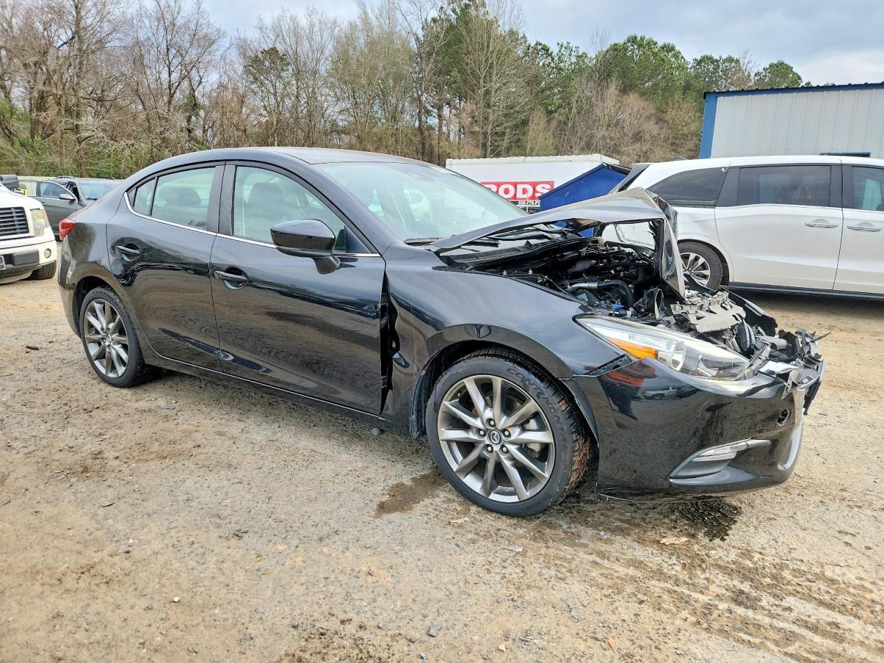 2018 Mazda 3 Touring - Image 4