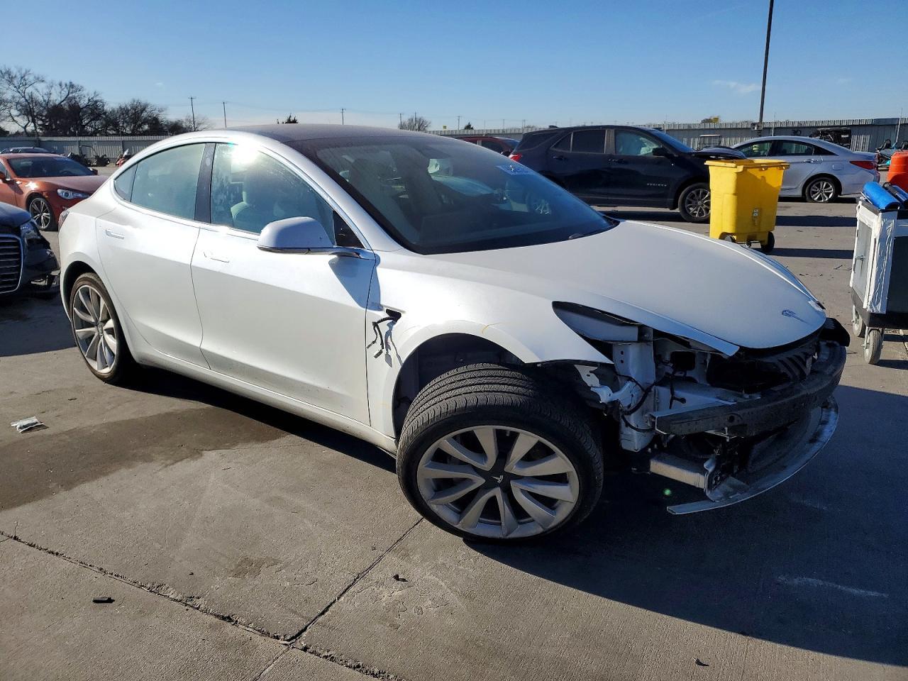 2020 Tesla Model 3 - Image 4