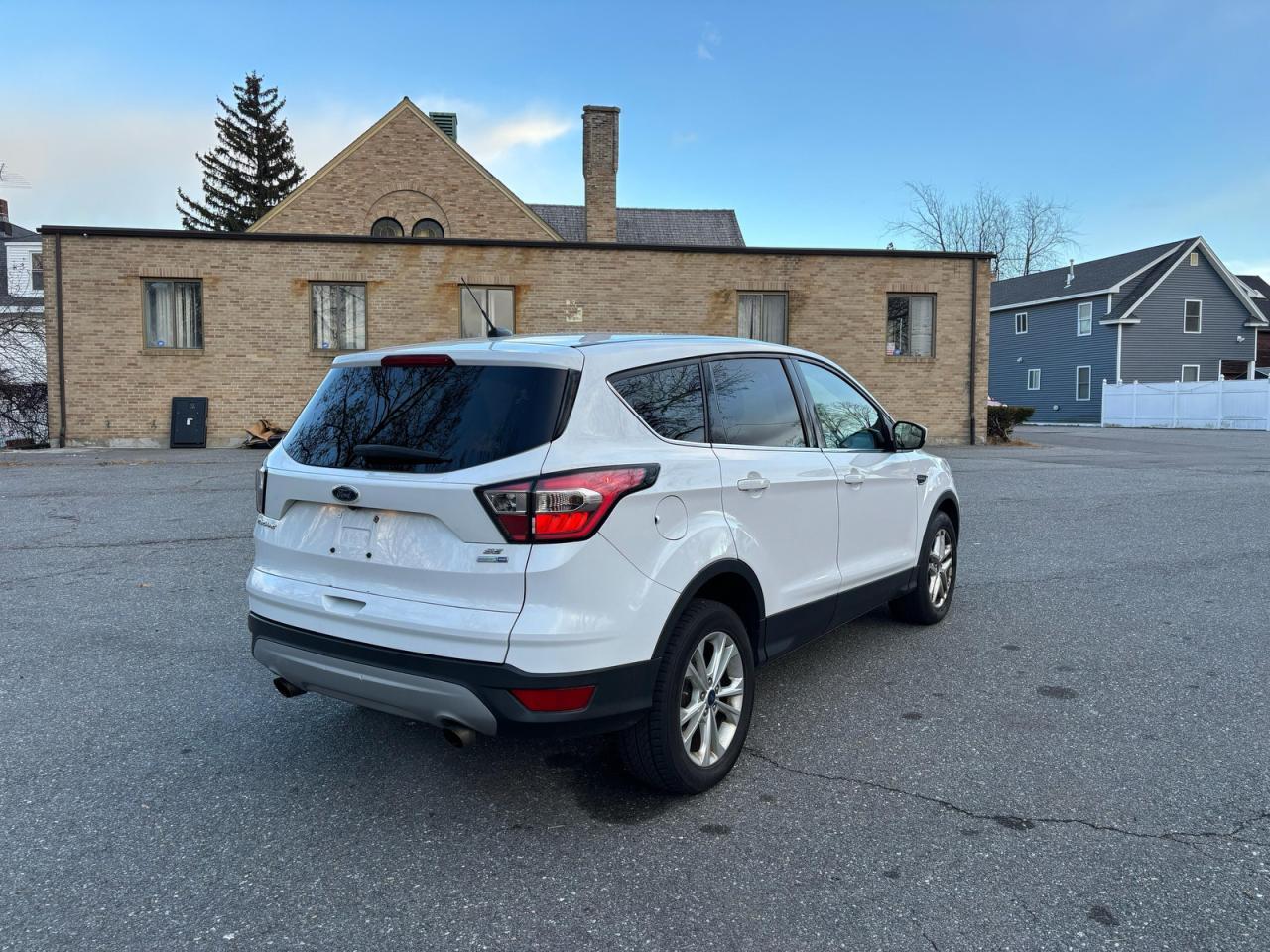 2017 Ford Escape Se - Фото 4