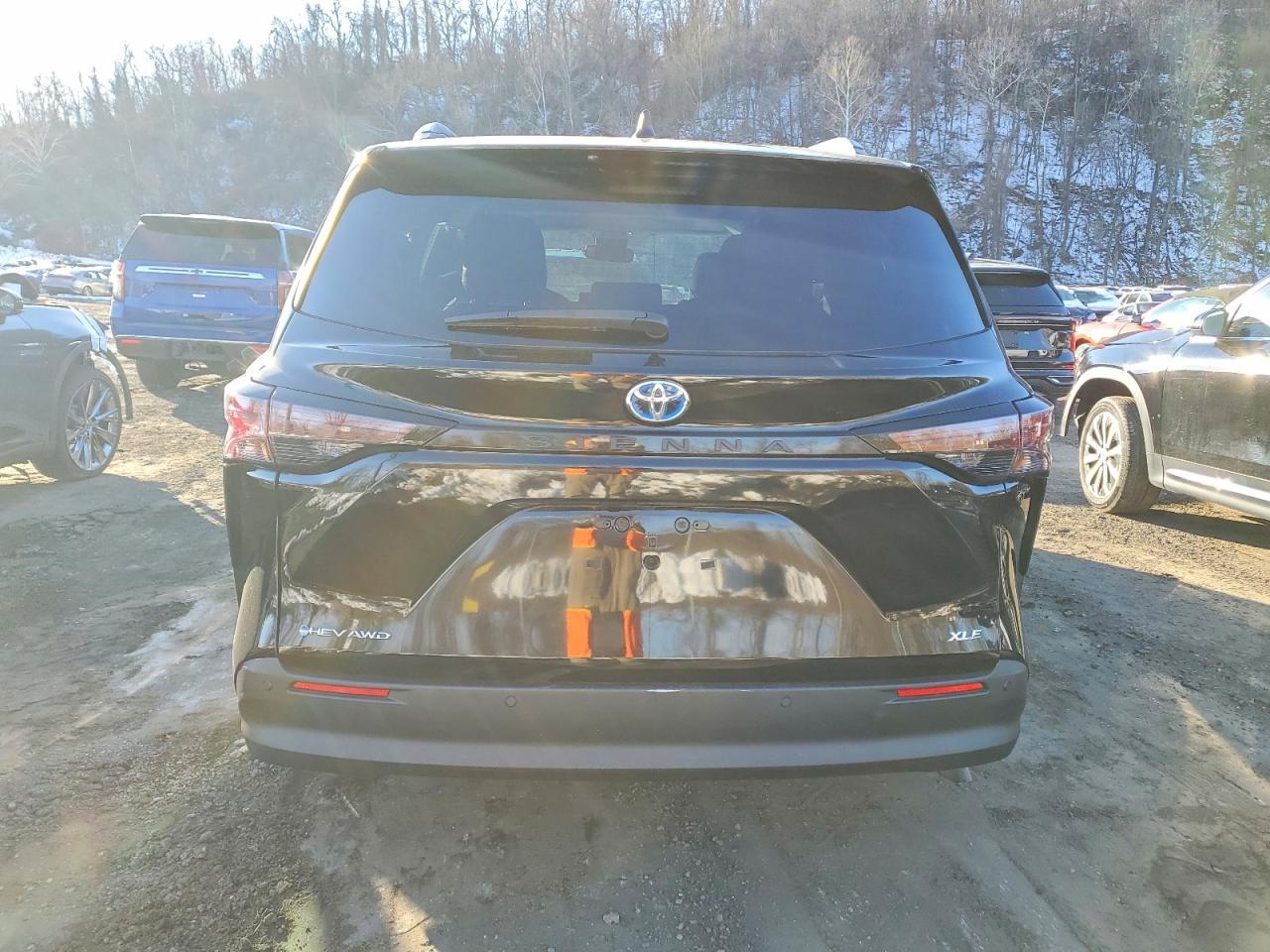 2025 Toyota Sienna Xle - Фото 6