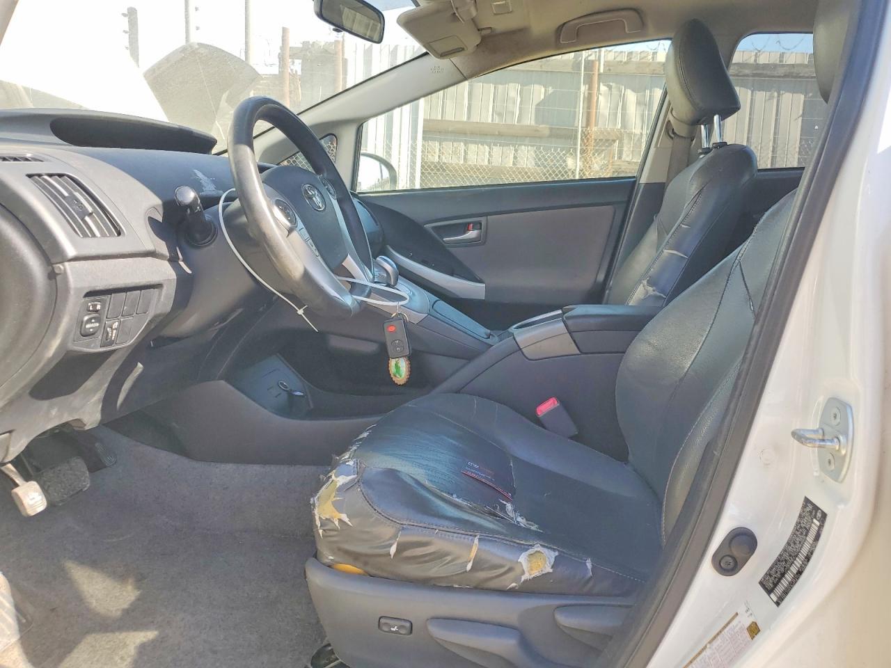 2013 Toyota Prius - Фото 7