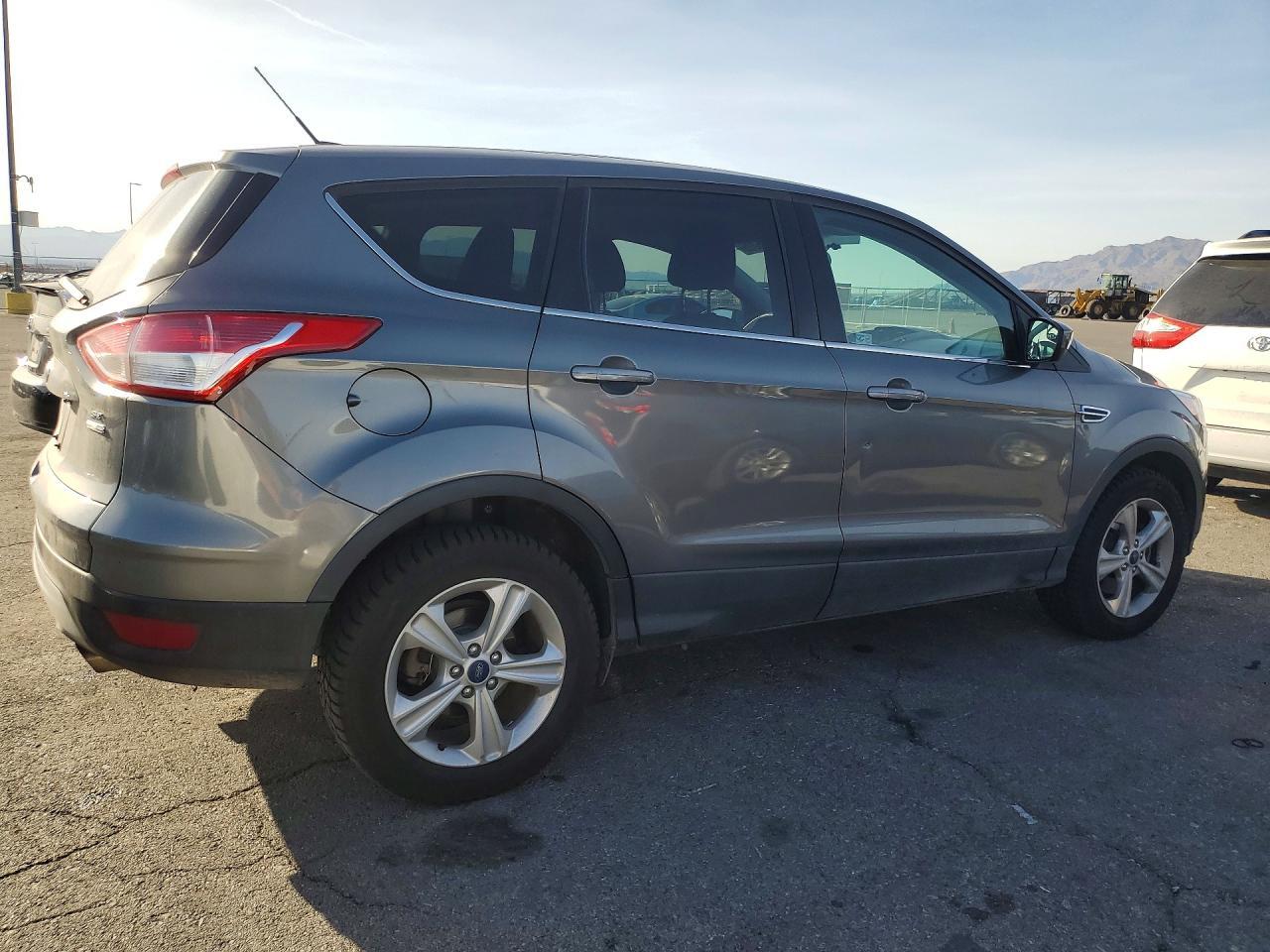 2014 Ford Escape Se - Фото 3