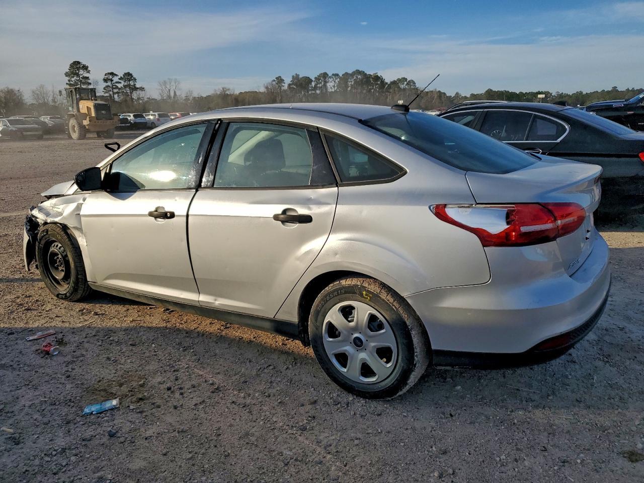 2017 Ford Focus S - Фото 2
