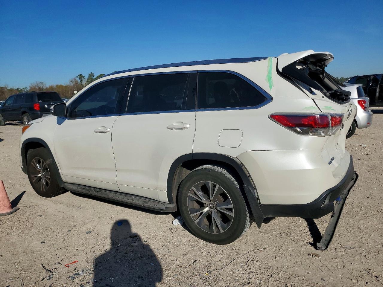 2016 Toyota Highlander Xle - Фото 2