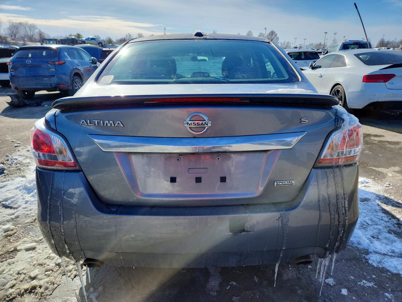 2015 Nissan Altima 2.5 - Image 6