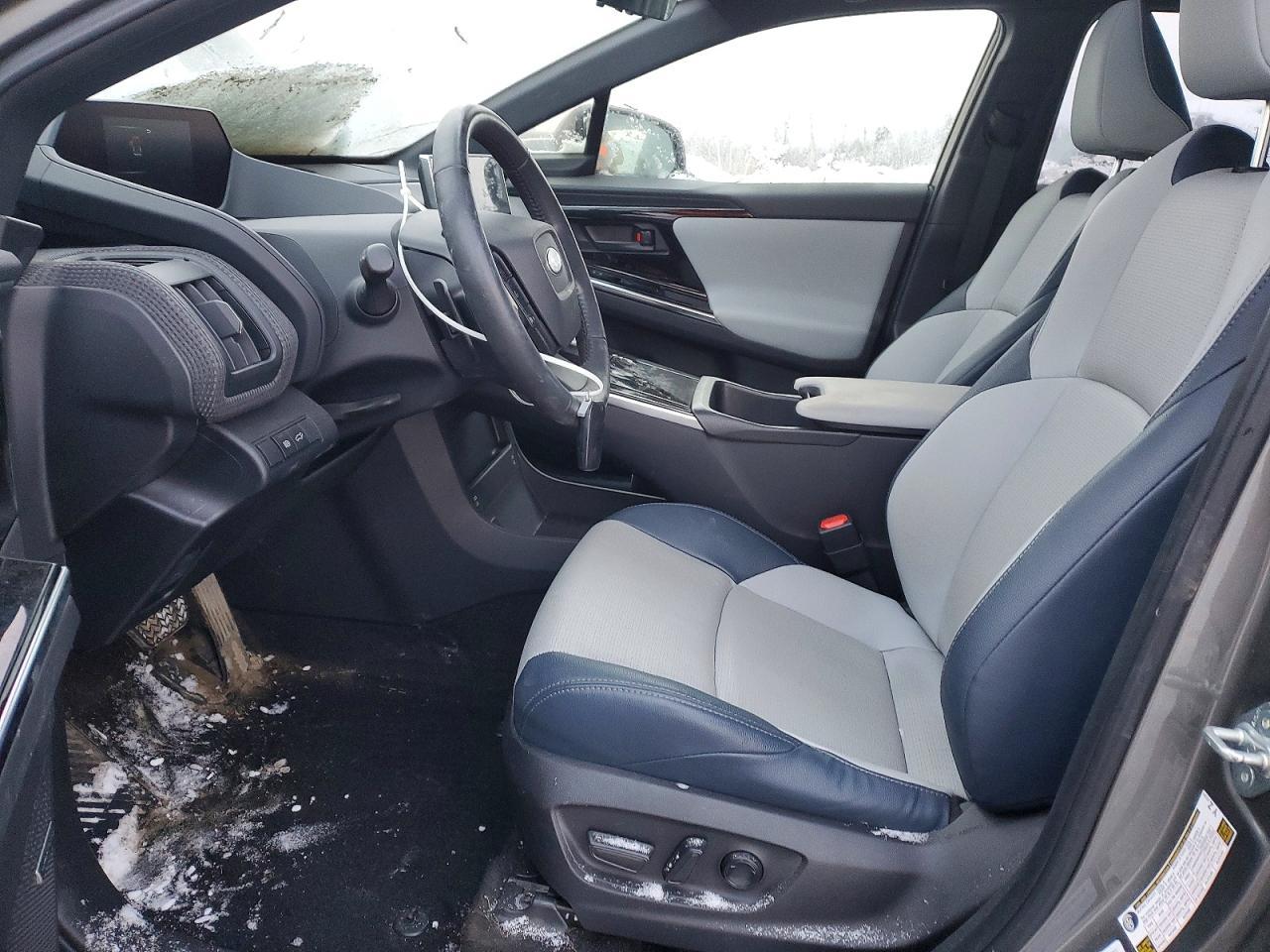 2023 Subaru Solterra Premium - Image 7