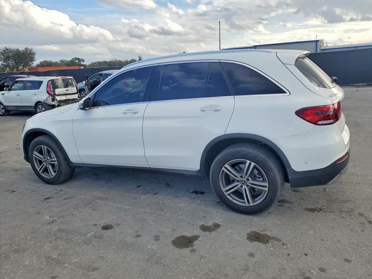 2021 Mercedes-Benz Glc 300 - Фото 2