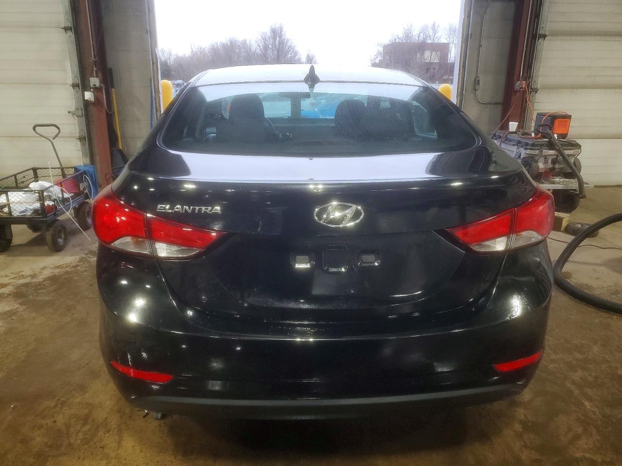2015 Hyundai Elantra Se - Фото 6