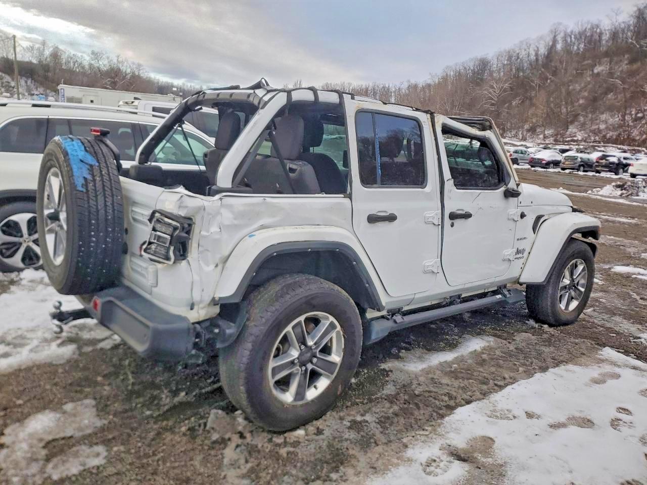 2021 Jeep Wrangler Unlimited Sahara - Image 3
