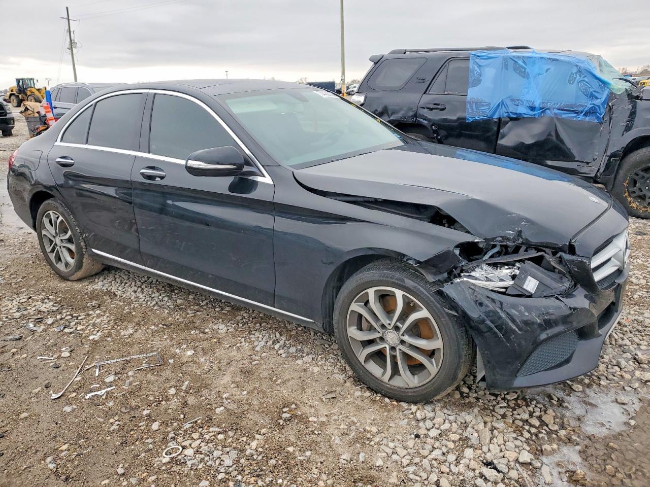 2015 Mercedes-Benz C 300 4Matic - Image 4
