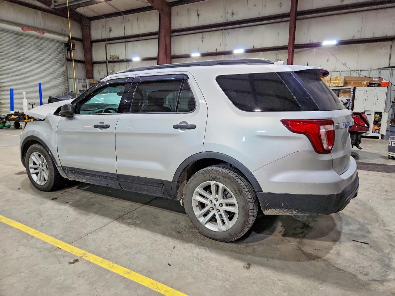 2017 Ford Explorer - Image 2