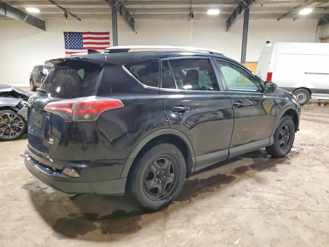 2016 Toyota Rav4 Le - Image 3