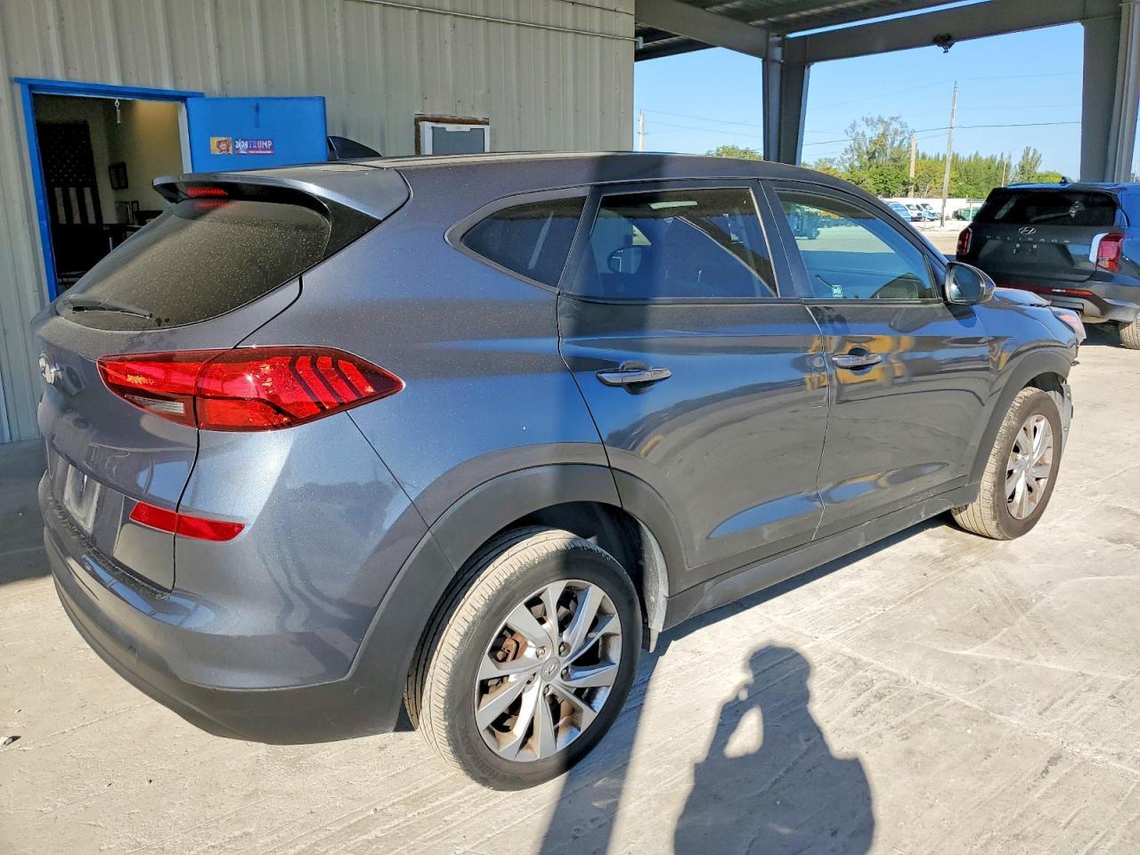 2021 Hyundai Tucson Se - Фото 3