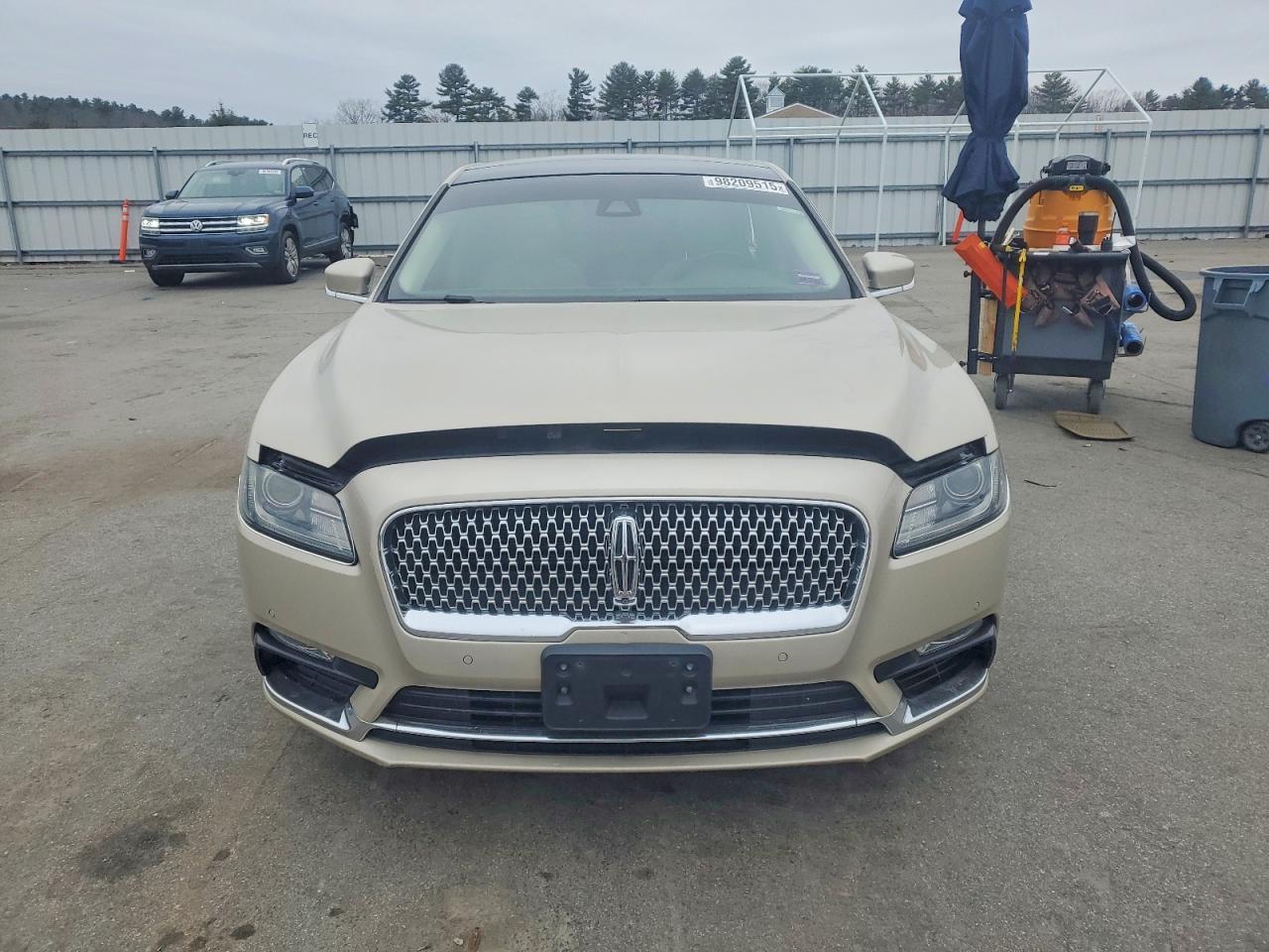 2017 Lincoln Continental Select - Image 5
